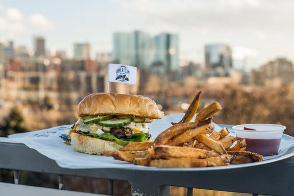 How to Grill Burgers Like a Boss – Tips from Colorado Chefs